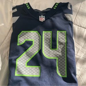 Seattle Seahawks Lynch Jersey, Kids Size Large